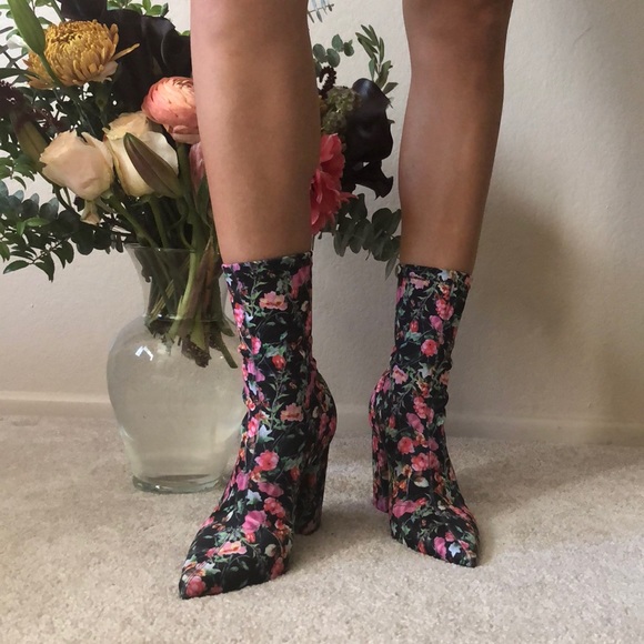 Steve Madden Shoes - Steve Madden flower power sock boot